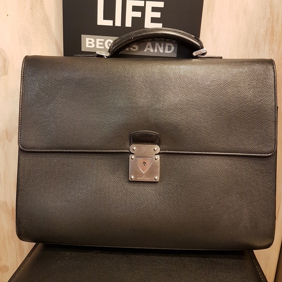 Louis Vuitton Taiga Briefcase - Picture 1 of 9